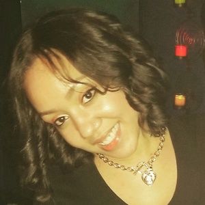 Meet your Posher, Gina